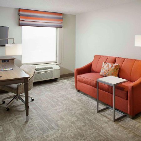 Hampton Inn By Hilton Garden City Long Island Zewnętrze zdjęcie