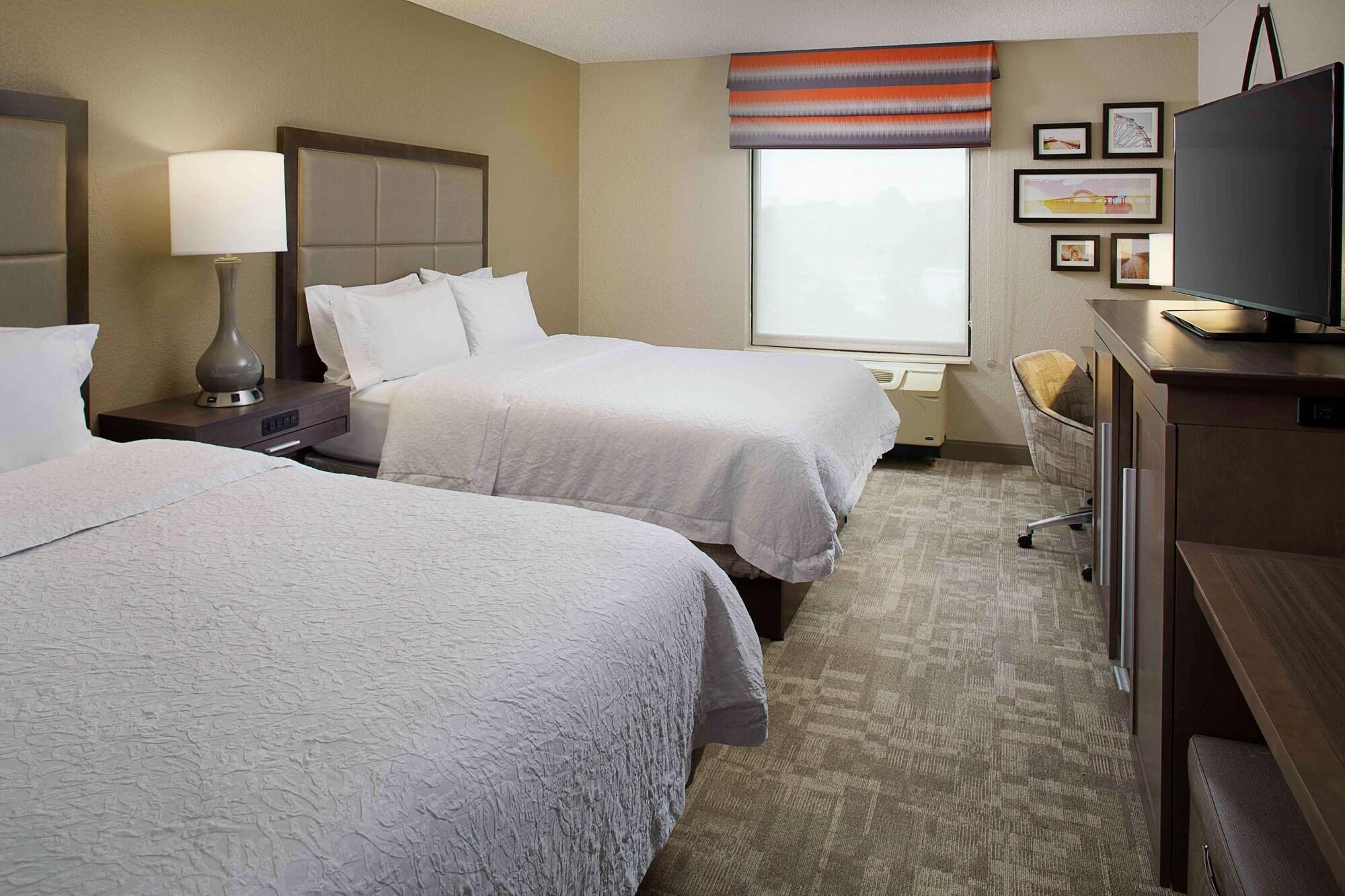 Hampton Inn By Hilton Garden City Long Island Zewnętrze zdjęcie
