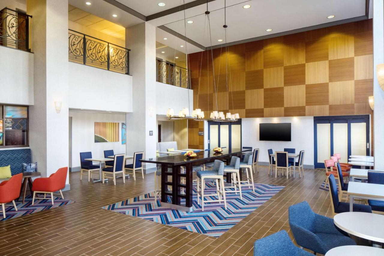 Hampton Inn By Hilton Garden City Long Island Zewnętrze zdjęcie